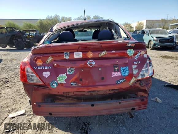 ✅ 2019 Nissan Versa S Plus • VIN: 3N1CN7AP7KL858920 • Lot: 85738665. Wystawiony na Copart z przebiegiem 123 447 mil. Bezpłatny archiwum sprzedaży aukcyjnych z USA i szczegółowy raport historii pojazdu na DreamBid. Zdjęcie 6.