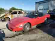 1990 Chevrolet Corvette z VIN 1G1YY3384L5111942, wystawiony jako Copart lot #75481214 z przebiegiem 91 731 mil mil oraz Szkoda całkowita • Salvage title. Historia ofert i sprzedaży dostępna na DreamBid. Obrazek 1.