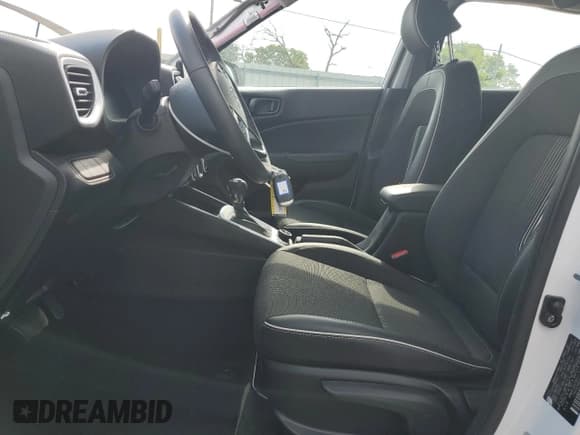 ✅ 2023 Hyundai Venue Limited • VIN: KMHRC8A39PU274415 • Лот: 69607025. Опубликован ранее на Copart с пробегом 10 649 миль. Бесплатный доступ к архиву аукционных продаж из США и подробный отчёт об истории автомобиля на DreamBid. Изображение 7.