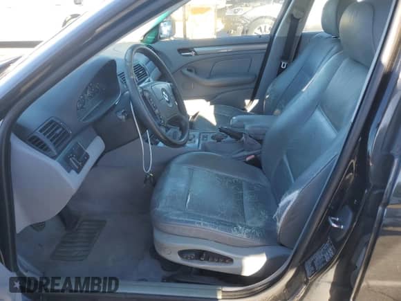 1999 BMW 3 Series 323i с VIN WBAAM3331XKC56081, выставлен на аукционе Copart как лот 82767554 с пробегом 92 916 миль миль и Списание • Salvage title. История ставок и продаж доступна на DreamBid. Изображение 7.