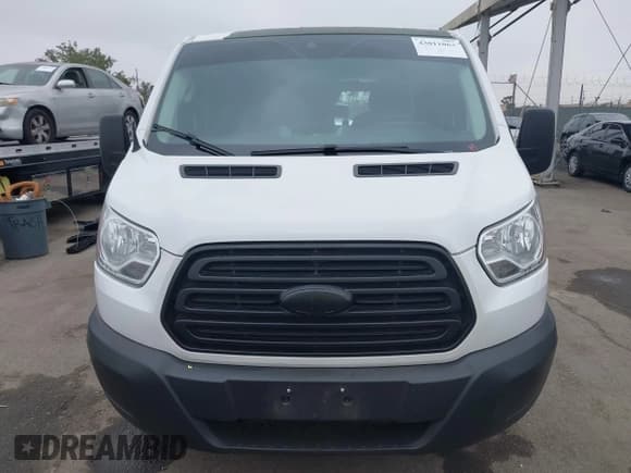 ✅ 2017 Ford Transit XL • VIN: 1FBZX2ZM5HKA56430 • Lot: 43011063. Wystawiony na IAAI z przebiegiem 146 319 mil. Bezpłatny archiwum sprzedaży aukcyjnych z USA i szczegółowy raport historii pojazdu na DreamBid. Zdjęcie 12.
