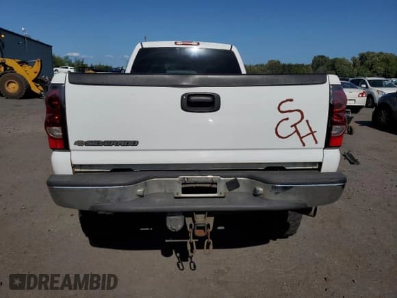 ✅ 2006 Chevrolet Silverado 2500HD LT3 • VIN: 1GCHK23D46F191371 • Lot: 59501965. Wystawiony na Copart z przebiegiem 157 537 mil. Bezpłatny archiwum sprzedaży aukcyjnych z USA i szczegółowy raport historii pojazdu na DreamBid. Zdjęcie 6.