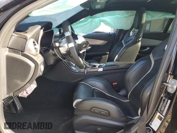 ✅ 2020 Mercedes-Benz C 63 S AMG • VIN: 55SWF8HB7LU331885 • Lot: 82715365. Wystawiony na Copart z przebiegiem 49 293 mil. Bezpłatny archiwum sprzedaży aukcyjnych z USA i szczegółowy raport historii pojazdu na DreamBid. Zdjęcie 7.