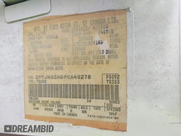 ✅ 1992 Ford F-350 • VIN: 2FTJW35MXNCA46841 • Lot: 41952778. Wystawiony na IAAI z przebiegiem 213 667 mil. Bezpłatny archiwum sprzedaży aukcyjnych z USA i szczegółowy raport historii pojazdu na DreamBid. Zdjęcie 9.