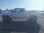 ✅ 1998 Dodge 2500 • VIN: 1B7KF2363WJ175493 • Lot: 42791635. Wystawiony na IAAI z przebiegiem 240 056 mil. Bezpłatny archiwum sprzedaży aukcyjnych z USA i szczegółowy raport historii pojazdu na DreamBid. Zdjęcie 15.