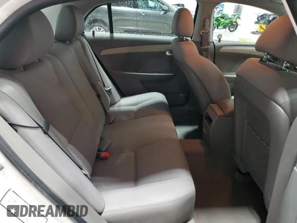 ✅ 2012 Chevrolet Malibu 1FL • VIN: 1G1ZA5E06CF117229 • Lot: 82648295. Wystawiony na Copart z przebiegiem 168 922 mil. Bezpłatny archiwum sprzedaży aukcyjnych z USA i szczegółowy raport historii pojazdu na DreamBid. Zdjęcie 10.