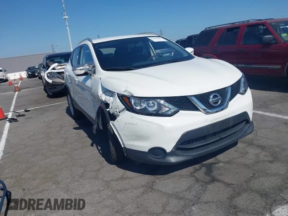 ✅ 2017 Nissan Rogue SV • VIN: JN1BJ1CP7HW009455 • Lot: 42643408. Wystawiony na IAAI z przebiegiem 70 642 mil. Bezpłatny archiwum sprzedaży aukcyjnych z USA i szczegółowy raport historii pojazdu na DreamBid. Zdjęcie 1.