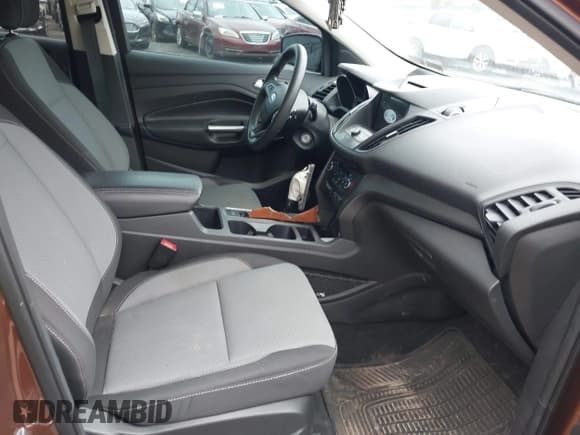 ✅ 2017 Ford Escape SE • VIN: 1FMCU9GD7HUD95311 • Lot: 42685526. Listed on IAAI with 95,785 mi. Free auction sales archive from the USA and detailed vehicle history report at DreamBid. Image 5.