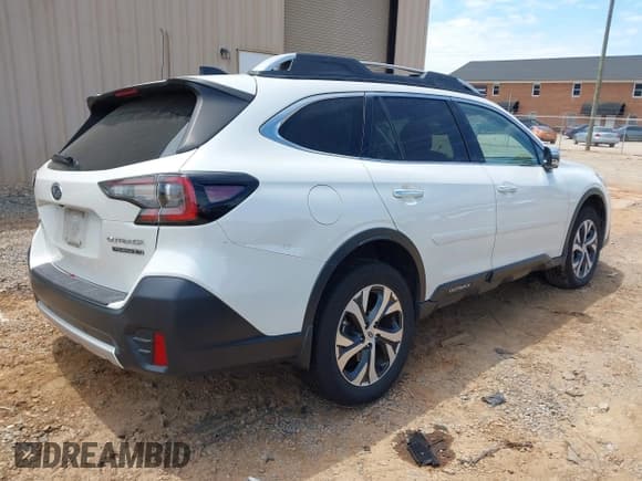 ✅ 2020 Subaru Outback Touring XT • VIN: 4S4BTGPD4L3241107 • Lot: 42275459. Wystawiony na IAAI z przebiegiem 113 666 mil. Bezpłatny archiwum sprzedaży aukcyjnych z USA i szczegółowy raport historii pojazdu na DreamBid. Zdjęcie 4.