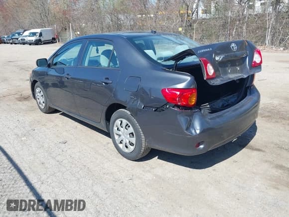 ✅ 2010 Toyota Corolla • VIN: 1NXBU4EE0AZ327447 • Лот: 42103244. Опубликован ранее на IAAI с пробегом 138 734 миль. Бесплатный доступ к архиву аукционных продаж из США и подробный отчёт об истории автомобиля на DreamBid. Изображение 3.