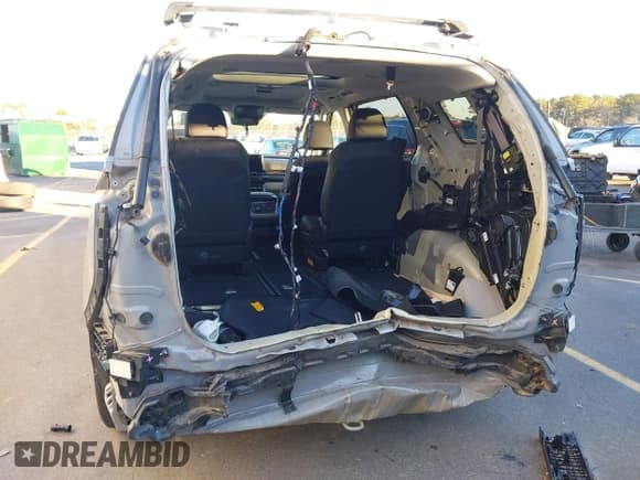 ✅ 2023 Kia Carnival SX Prestige • VIN: KNDNE5H31P6267612 • Лот: 41277344. Опубликован ранее на IAAI с пробегом 38 731 миль. Бесплатный доступ к архиву аукционных продаж из США и подробный отчёт об истории автомобиля на DreamBid. Изображение 6.