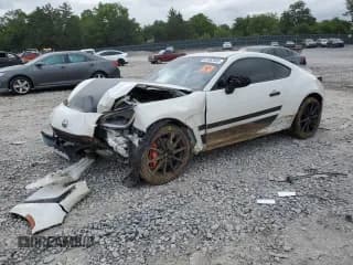 ✅ 2024 Toyota 86 TRUENO Edition • VIN: JF1ZNBM16R9750654 • Лот: 67052585. Опубликован ранее на Copart с пробегом 29 600 миль. Бесплатный доступ к архиву аукционных продаж из США и подробный отчёт об истории автомобиля на DreamBid. Изображение 1.