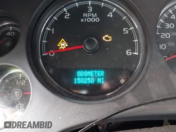 ✅ 2007 Chevrolet Suburban LT • VIN: 3GNFC16007G191138 • Lot: 41425886. Listed on IAAI with 150,250 mi. Free auction sales archive from the USA and detailed vehicle history report at DreamBid. Image 7.