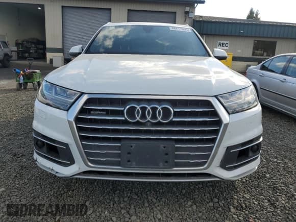 ✅ 2017 Audi Q7 Prestige • VIN: WA1VAAF7XHD054725 • Лот: 86517595. Опубликован ранее на Copart с пробегом 124 131 миль. Бесплатный доступ к архиву аукционных продаж из США и подробный отчёт об истории автомобиля на DreamBid. Изображение 5.