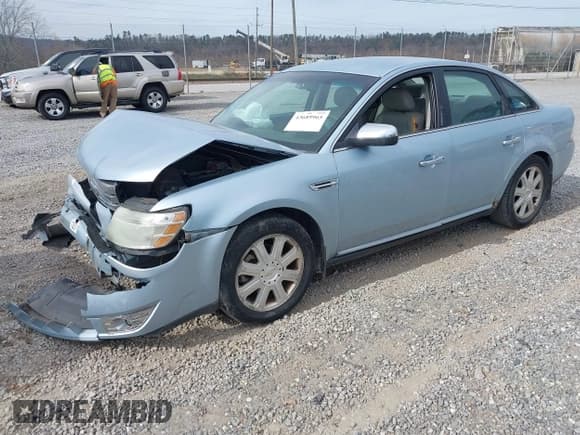 ✅ 2008 Ford Taurus Limited • VIN: 1FAHP25W08G135723 • Лот: 43689965. Опубликован ранее на IAAI с пробегом 190 494 миль. Бесплатный доступ к архиву аукционных продаж из США и подробный отчёт об истории автомобиля на DreamBid. Изображение 2.