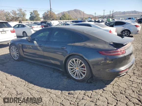 ✅ 2018 Porsche Panamera 4 E-Hybrid • VIN: WP0AE2A76JL127672 • Lot: 90133895. Wystawiony na Copart z przebiegiem 61 843 mil. Bezpłatny archiwum sprzedaży aukcyjnych z USA i szczegółowy raport historii pojazdu na DreamBid. Zdjęcie 2.
