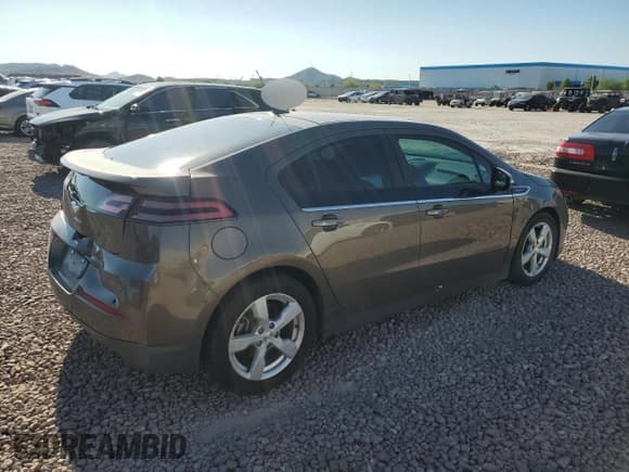✅ 2014 Chevrolet Volt • VIN: 1G1RB6E46EU155323 • Lot: 66080364. Wystawiony na Copart z przebiegiem 133 554 mil. Bezpłatny archiwum sprzedaży aukcyjnych z USA i szczegółowy raport historii pojazdu na DreamBid. Zdjęcie 3.
