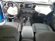 ✅ 2022 Jeep Gladiator Sport • VIN: 1C6HJTAG7NL100980 • Лот: 90792205. Опубликован ранее на Copart с пробегом 27 819 миль. Бесплатный доступ к архиву аукционных продаж из США и подробный отчёт об истории автомобиля на DreamBid. Изображение 8.