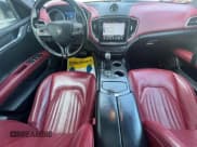 ✅ 2019 Maserati Ghibli S Q4 GranLusso • VIN: ZAM57YTL0K1319168 • Lot: 89445585. Wystawiony na Copart z przebiegiem 119 092 mil. Bezpłatny archiwum sprzedaży aukcyjnych z USA i szczegółowy raport historii pojazdu na DreamBid. Zdjęcie 9.