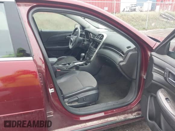 2015 Chevrolet Malibu LT with VIN 1G11C5SL2FF185571, listed as a IAAI auction lot 43256317 with 65,746 mi miles and . Bid and sale history available at DreamBid. Image 5.