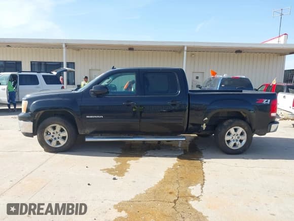 ✅ 2013 GMC Sierra 1500 SLT • VIN: 3GTP2WE71DG146605 • Lot: 41334159. Listed on IAAI with 224,640 mi. Free auction sales archive from the USA and detailed vehicle history report at DreamBid. Image 14.