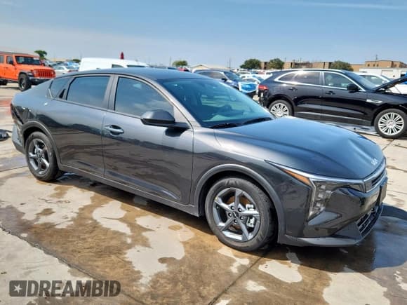 ✅ 2025 Kia K4 LXS • VIN: 3KPFT4DE3SE180440 • Lot: 70852435. Wystawiony na Copart z przebiegiem 686 mil. Bezpłatny archiwum sprzedaży aukcyjnych z USA i szczegółowy raport historii pojazdu na DreamBid. Zdjęcie 4.