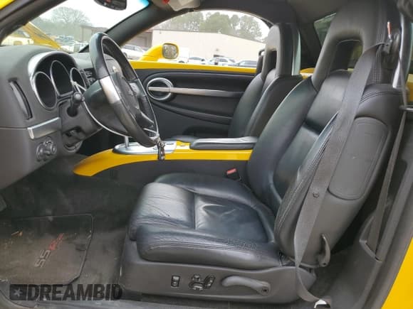 ✅ 2004 Chevrolet SSR LS • VIN: 1GCES14P94B103652 • Lot: 49333685. Wystawiony na Copart z przebiegiem 28 415 mil. Bezpłatny archiwum sprzedaży aukcyjnych z USA i szczegółowy raport historii pojazdu na DreamBid. Zdjęcie 7.