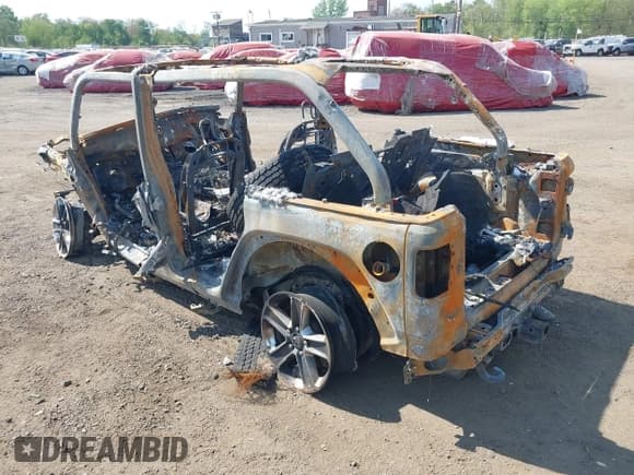 ✅ 2021 Jeep Wrangler Unlimited Sahara • VIN: 1C4HJXEN8MW788168 • Lot: 42178463. Listed on IAAI with 46,972 mi. Free auction sales archive from the USA and detailed vehicle history report at DreamBid. Image 3.