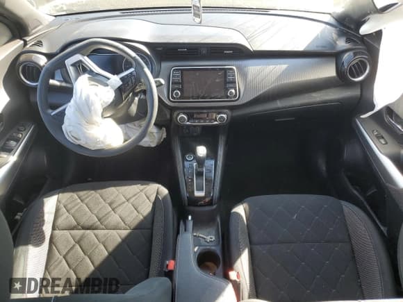 ✅ 2020 Nissan Kicks SV • VIN: 3N1CP5CV3LL538182 • Lot: 89724825. Listed on Copart with Not provided. Free auction sales archive from the USA and detailed vehicle history report at DreamBid. Image 8.