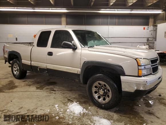 ✅ 2006 Chevrolet Silverado 1500 LT1 • VIN: 1GCEK19Z86Z217517 • Лот: 81773084. Опубликован ранее на Copart с пробегом 249 395 миль. Бесплатный доступ к архиву аукционных продаж из США и подробный отчёт об истории автомобиля на DreamBid. Изображение 4.