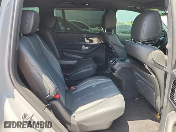 ✅ 2024 Mercedes-Benz GLS 580 • VIN: 4JGFF8FE6RB226910 • Lot: 59205985. Listed on Copart with 8,161 mi. Free auction sales archive from the USA and detailed vehicle history report at DreamBid. Image 11.