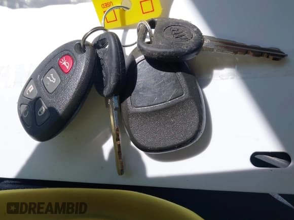 ✅ 2016 Buick Enclave Premium • VIN: 5GAKRCKD5GJ130054 • Lot: 43026679. Wystawiony na IAAI z przebiegiem 118 009 mil. Bezpłatny archiwum sprzedaży aukcyjnych z USA i szczegółowy raport historii pojazdu na DreamBid. Zdjęcie 11.