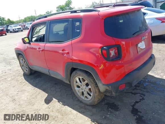 ✅ 2017 Jeep Renegade Latitude • VIN: ZACCJABB9HPG01993 • Lot: 42271107. Listed on IAAI with Not provided. Free auction sales archive from the USA and detailed vehicle history report at DreamBid. Image 3.
