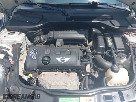 ✅ 2011 MINI Clubman • VIN: WMWZF3C55BTX81658 • Lot: 42543851. Listed on IAAI with 116,628 mi. Free auction sales archive from the USA and detailed vehicle history report at DreamBid. Image 10.