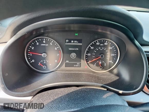 ✅ 2021 Kia Rio S • VIN: 3KPA25AD8ME375807 • Lot: 82187585. Wystawiony na Copart z przebiegiem 31 261 mil. Bezpłatny archiwum sprzedaży aukcyjnych z USA i szczegółowy raport historii pojazdu na DreamBid. Zdjęcie 9.