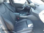 ✅ 2023 BMW 3 Series 330i • VIN: 3MW69FF02P8C98350 • Lot: 43024209. Wystawiony na IAAI z przebiegiem 10 732 mil. Bezpłatny archiwum sprzedaży aukcyjnych z USA i szczegółowy raport historii pojazdu na DreamBid. Zdjęcie 5.