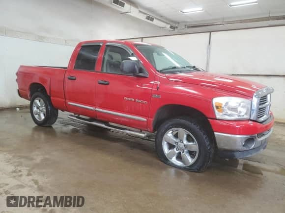 2007 Dodge 1500 SLT z VIN 1D7HU18277S247894, wystawiony jako Copart lot #67873964 z przebiegiem 207 175 mil mil oraz Czysty tytuł • Clean title. Historia ofert i sprzedaży dostępna na DreamBid. Obrazek 4.