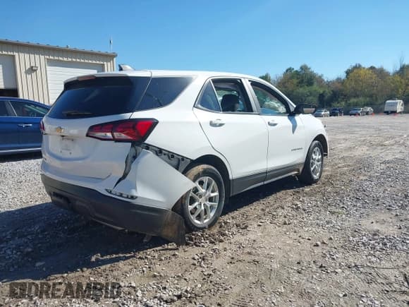 ✅ 2022 Chevrolet Equinox LS • VIN: 3GNAXHEV5NS215173 • Lot: 43614181. Wystawiony na IAAI z przebiegiem 63 220 mil. Bezpłatny archiwum sprzedaży aukcyjnych z USA i szczegółowy raport historii pojazdu na DreamBid. Zdjęcie 4.