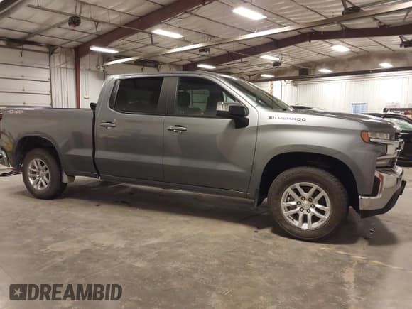 ✅ 2022 Chevrolet Silverado 1500 LT • VIN: 1GCUYDET9NZ215769 • Lot: 43546939. Wystawiony na IAAI z przebiegiem 116 016 mil. Bezpłatny archiwum sprzedaży aukcyjnych z USA i szczegółowy raport historii pojazdu na DreamBid. Zdjęcie 13.