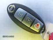 ✅ 2015 Nissan Pathfinder SV • VIN: 5N1AR2MN4FC611552 • Lot: 42721843. Listed on IAAI with 135,260 mi. Free auction sales archive from the USA and detailed vehicle history report at DreamBid. Image 11.