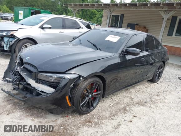 ✅ 2024 BMW 3 Series M340i xDrive • VIN: 3MW49FF00R8E21881 • Lot: 42408577. Wystawiony na IAAI z przebiegiem 17 853 mil. Bezpłatny archiwum sprzedaży aukcyjnych z USA i szczegółowy raport historii pojazdu na DreamBid. Zdjęcie 17.