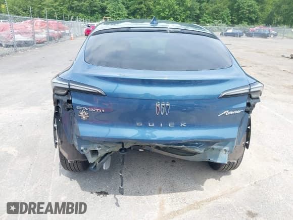 ✅ 2024 Buick Envista Avenir • VIN: KL47LCE21RB175225 • Lot: 42700576. Listed on IAAI with 12,659 mi. Free auction sales archive from the USA and detailed vehicle history report at DreamBid. Image 18.