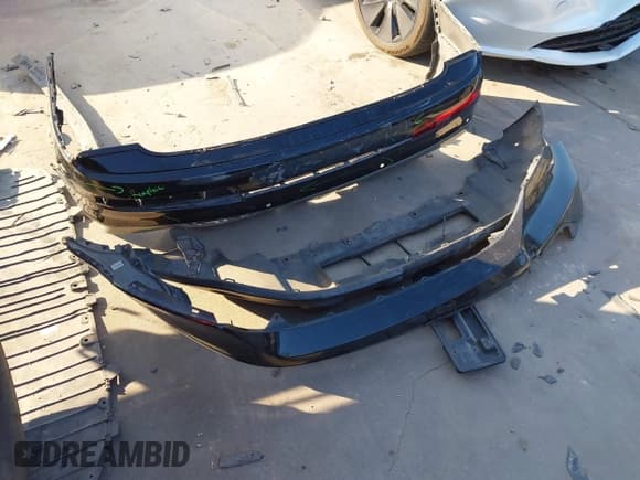 ✅ 2018 Audi Q7 Prestige • VIN: WA1VAAF7XJD054164 • Lot: 43181701. Wystawiony na IAAI z przebiegiem 205 461 mil. Bezpłatny archiwum sprzedaży aukcyjnych z USA i szczegółowy raport historii pojazdu na DreamBid. Zdjęcie 12.