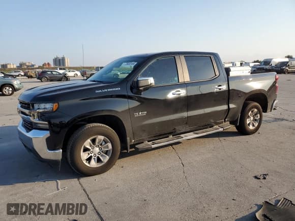 ✅ 2021 Chevrolet Silverado 1500 LT • VIN: 3GCPWCED1MG372572 • Lot: 75933134. Wystawiony na Copart z przebiegiem Nie podano. Bezpłatny archiwum sprzedaży aukcyjnych z USA i szczegółowy raport historii pojazdu na DreamBid. Zdjęcie 1.