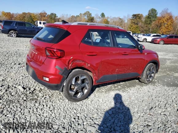 ✅ 2022 Hyundai Venue SEL • VIN: KMHRC8A31NU193003 • Lot: 91162425. Listed on Copart with 35,751 mi. Free auction sales archive from the USA and detailed vehicle history report at DreamBid. Image 3.
