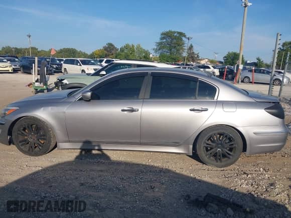 2012 Hyundai Genesis 4.6L with VIN KMHGC4DF5CU207343, listed as a IAAI auction lot 43236334 with 77,533 mi miles and . Bid and sale history available at DreamBid. Image 15.