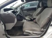 ✅ 2012 Honda Civic • VIN: 2HGFB2F42CH106932 • Lot: 53804525. Wystawiony na Copart z przebiegiem 183 209 mil. Bezpłatny archiwum sprzedaży aukcyjnych z USA i szczegółowy raport historii pojazdu na DreamBid. Zdjęcie 7.