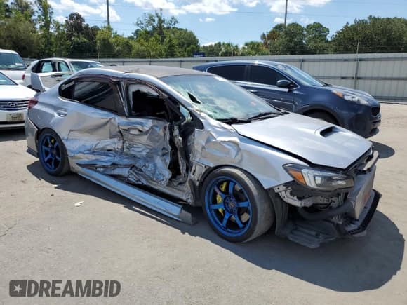 ✅ 2018 Subaru WRX STI • VIN: JF1VA2M61J9825979 • Lot: 71253805. Wystawiony na Copart z przebiegiem 97 623 mil. Bezpłatny archiwum sprzedaży aukcyjnych z USA i szczegółowy raport historii pojazdu na DreamBid. Zdjęcie 4.