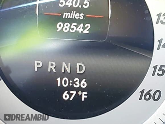 ✅ 2014 Mercedes-Benz C 250 Sport • VIN: WDDGF4HB4ER305973 • Lot: 41781503. Wystawiony na IAAI z przebiegiem 98 542 mil. Bezpłatny archiwum sprzedaży aukcyjnych z USA i szczegółowy raport historii pojazdu na DreamBid. Zdjęcie 16.