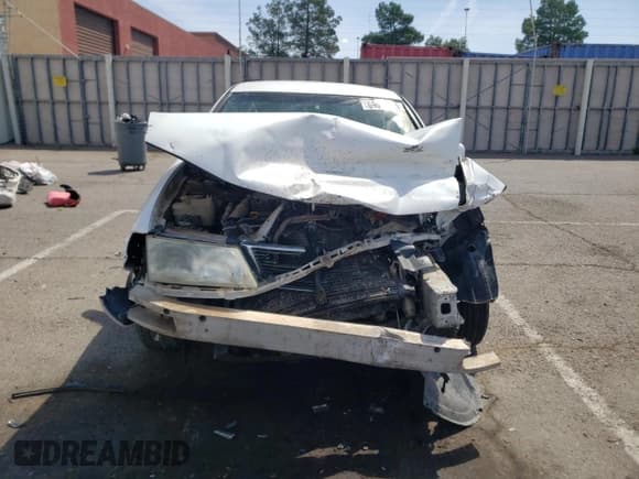 ✅ 1997 Toyota Avalon XL • VIN: 4T1BF12B8VU182635 • Лот: 69010194. Опубликован ранее на Copart с пробегом 224 893 миль. Бесплатный доступ к архиву аукционных продаж из США и подробный отчёт об истории автомобиля на DreamBid. Изображение 5.